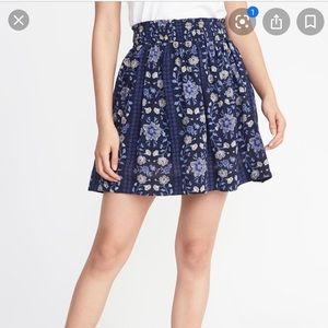 🌸Old Navy Floral Blue Skirt